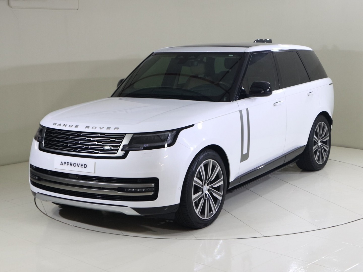 Land Rover Range Rover Velar Dynamic S 2025 in armenia