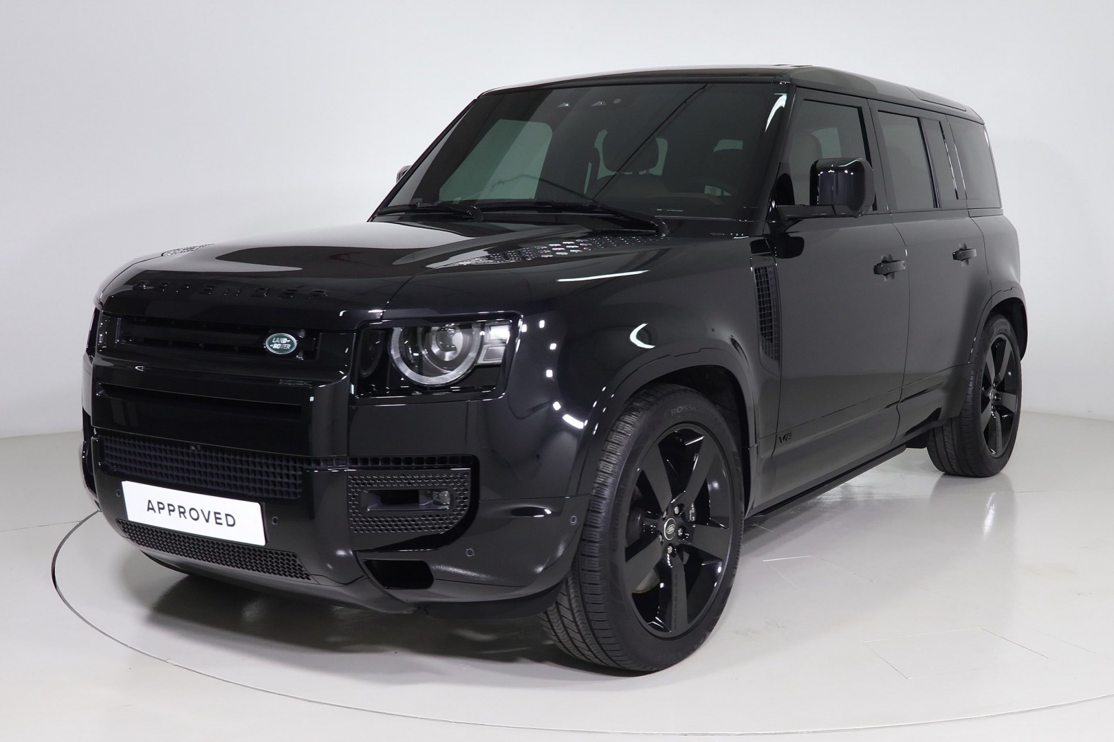 Land Rover Defender 110 V8 Edition 2025 in Bahrain