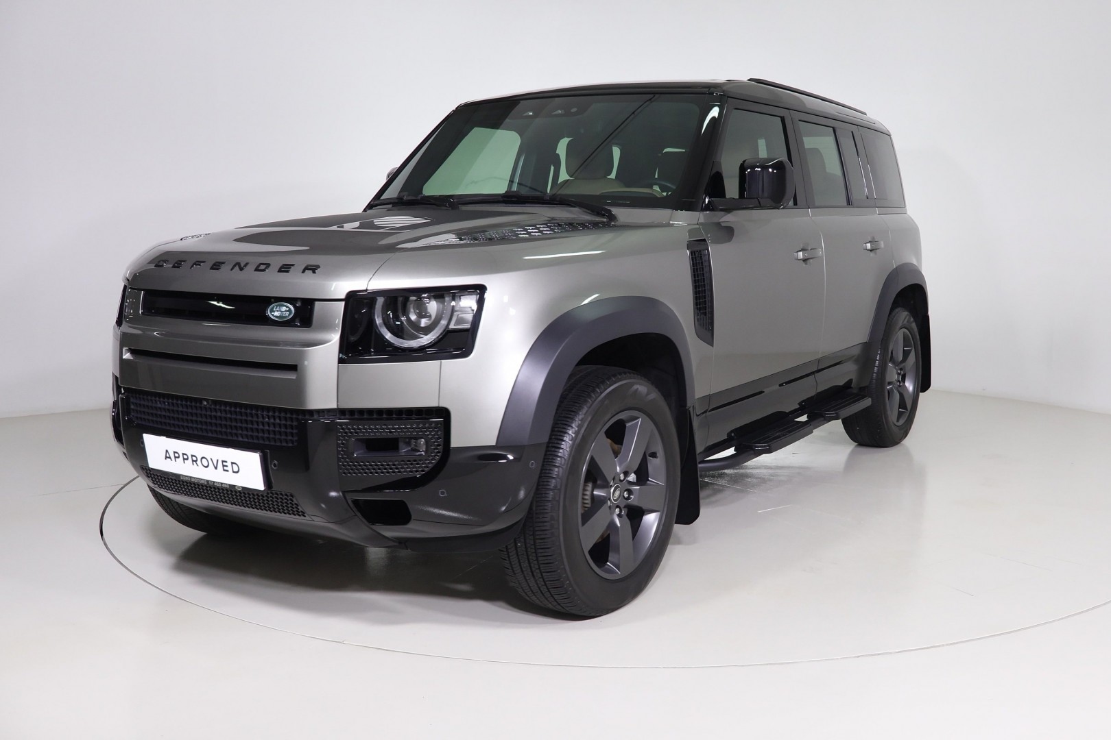 Land Rover Defender 110 2025 2025 in Bahrain