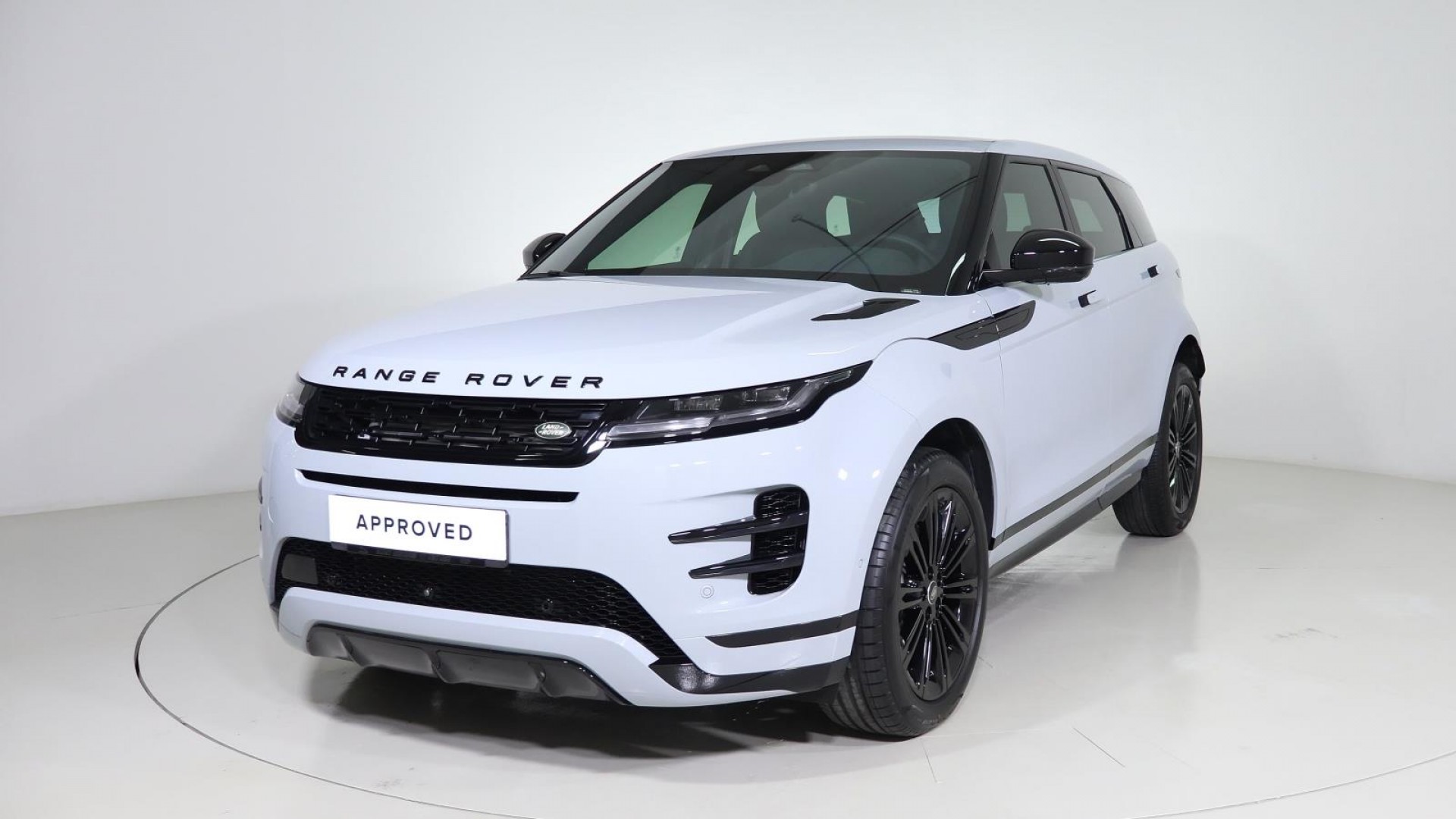 Land Rover Range Rover Evoque Dynamic Se 2024 in Bahrain