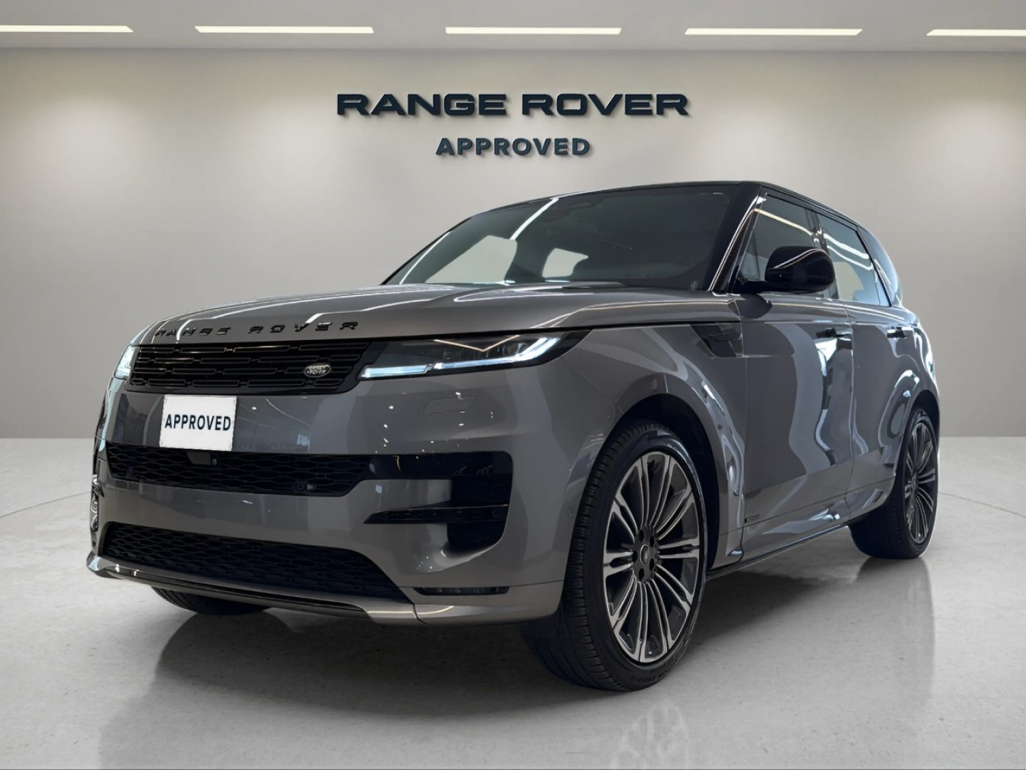 Land Rover Range Rover Sport Autobiography 2024 in Saudi Arabia