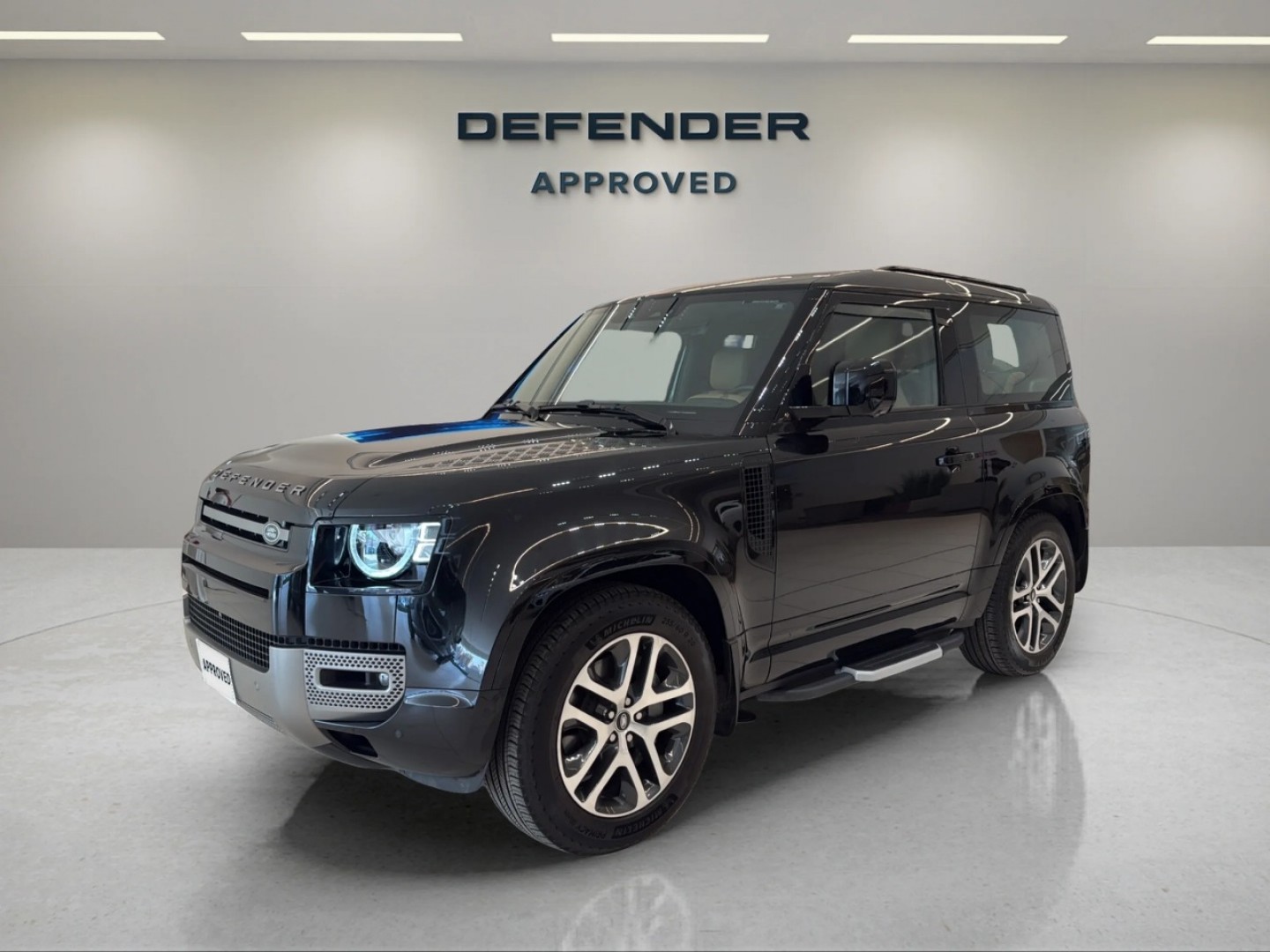 Land Rover Defender 90 X-dynamic Hse 2025 in Saudi Arabia