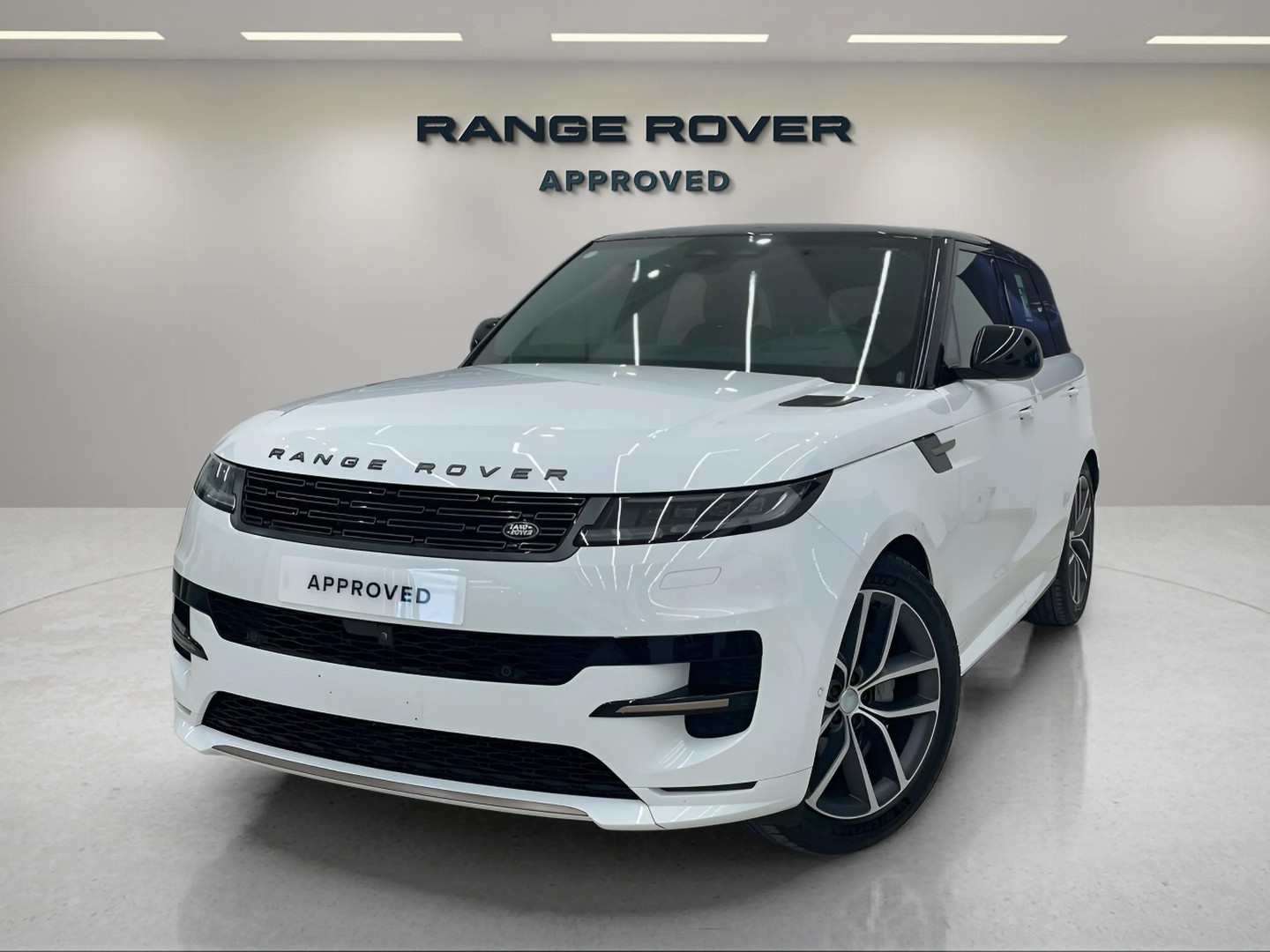 Land Rover Range Rover Sport Dynamic Hse 2025 in Saudi Arabia