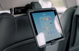 Buy Land Rover Click and Play - iPad 2 - 4 Accessories Online