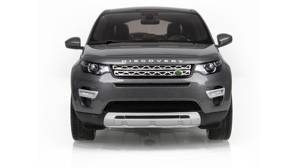 Discovery Sport 1:18 Scale Model 5