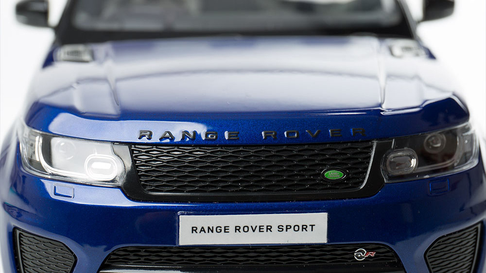 Range Rover Sport SVR 1:18 Scale Model 7