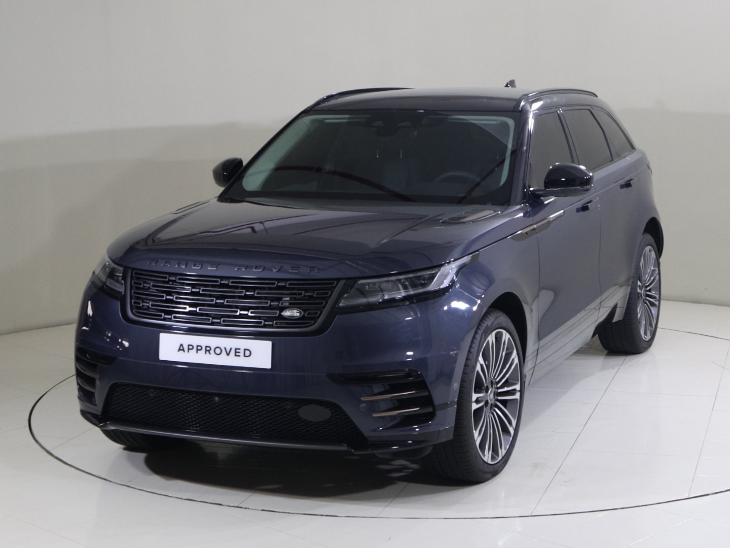Land Rover Range Rover Velar Range Rover Velar Dynamic Se 2025 in Uae