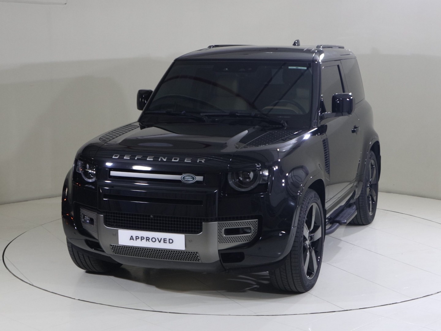 Land Rover Defender 90 Defender X-dynamic Hse 2025 in Uae