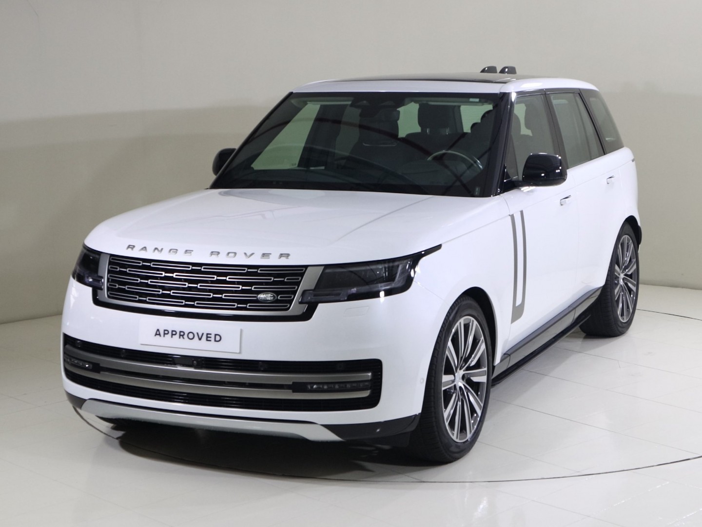 Land Rover Range Rover Hse 2024 in Uae