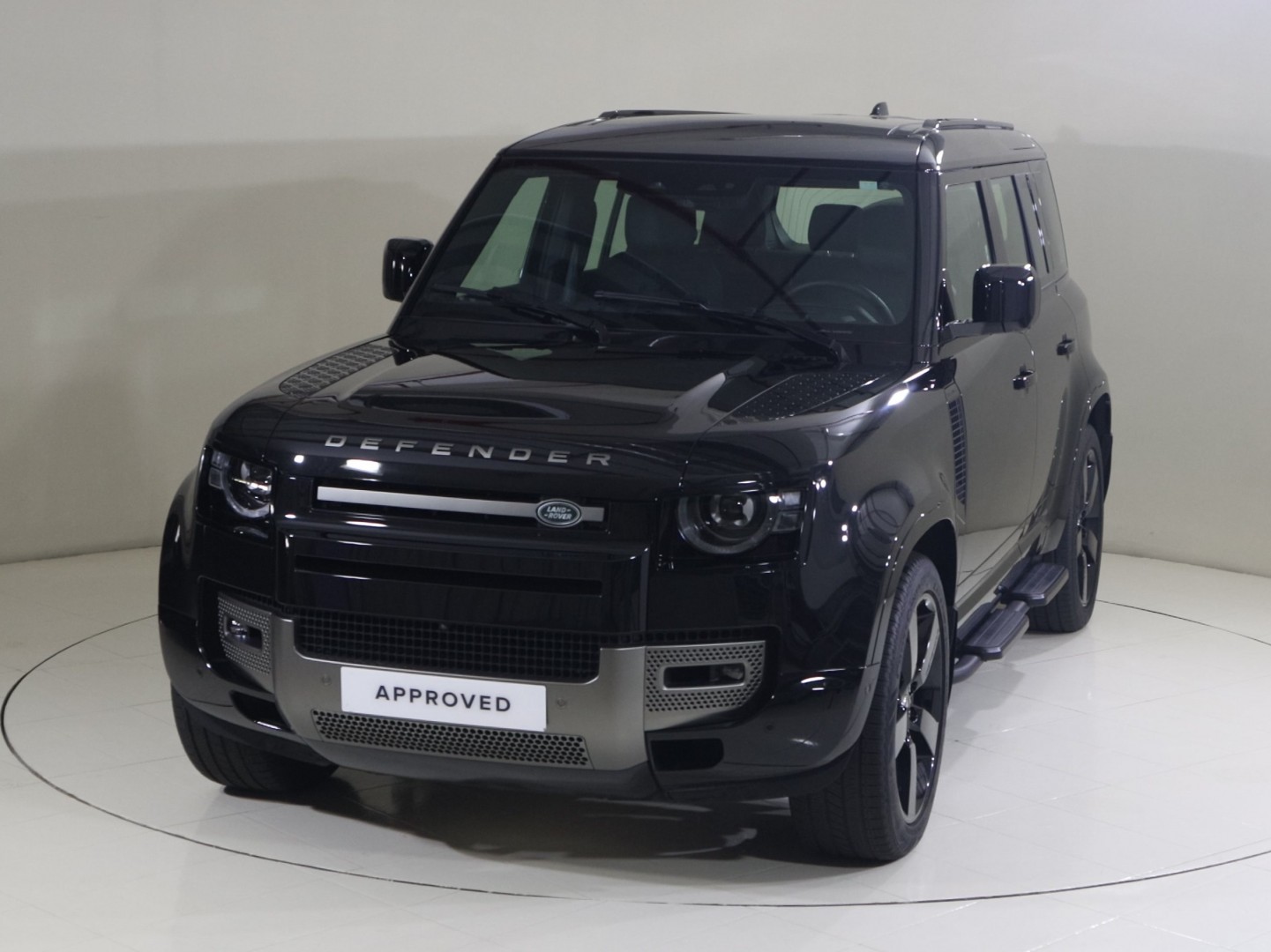 Land Rover Defender 110 Defender X-dynamic Hse 2025 in Uae
