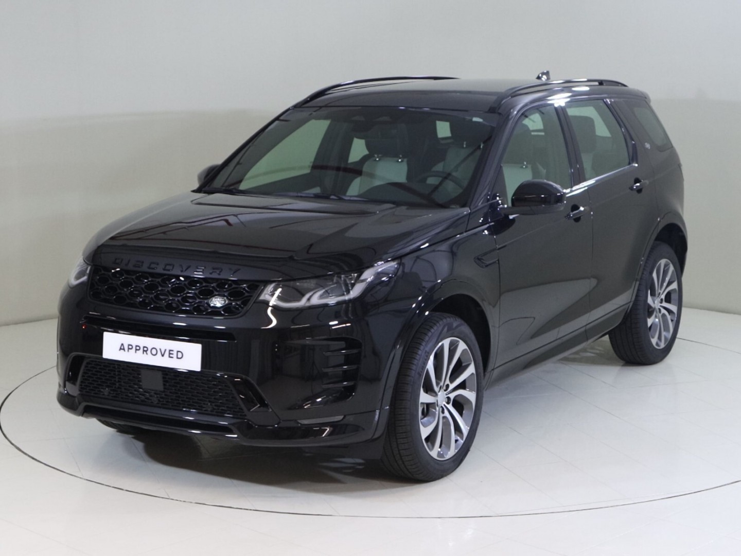 Land Rover Discovery Sport P200 Dynamic Se 2024 in Uae